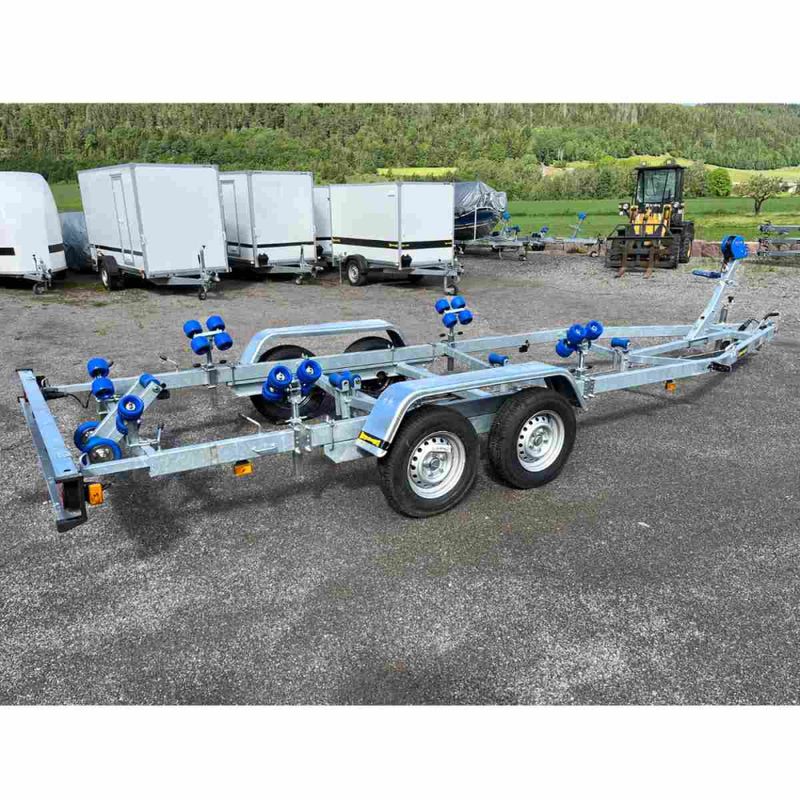 Norgeshengern Admiral P2525 Båthenger